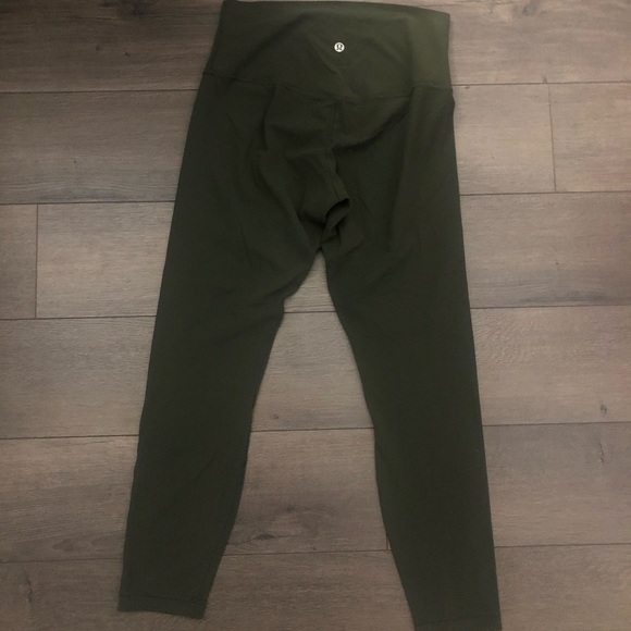 ❌SOLD❌🍋 Lululemon DARK OLIVE align pant 25” Sz. 8 - Picture 10 of 13